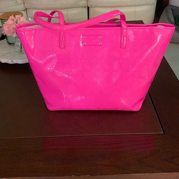 kate spade Handbags - NWT Hot pink kate spade tote bag , beach/lounge/travel bag